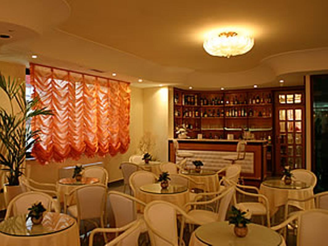 Hotel Luxor Casoria Extérieur photo